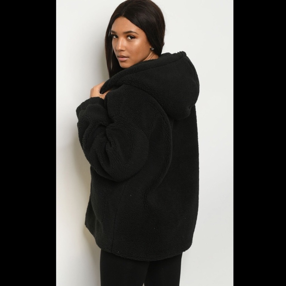 🌹SALE- Black Teddy Coat - Picture 3 of 4